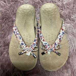- Vionic Women's Floral Sandals